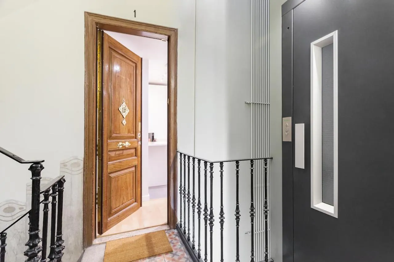 Art House Paral-Lel Sant Antoni Barcelona 0*,  Spanyolország